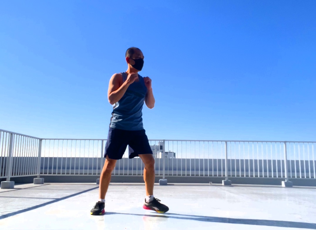 ボディコンバット,レスミルズ,レスミルズインストラクター,ボディコンバット93,ウォーミングアップ上半身,ポイント